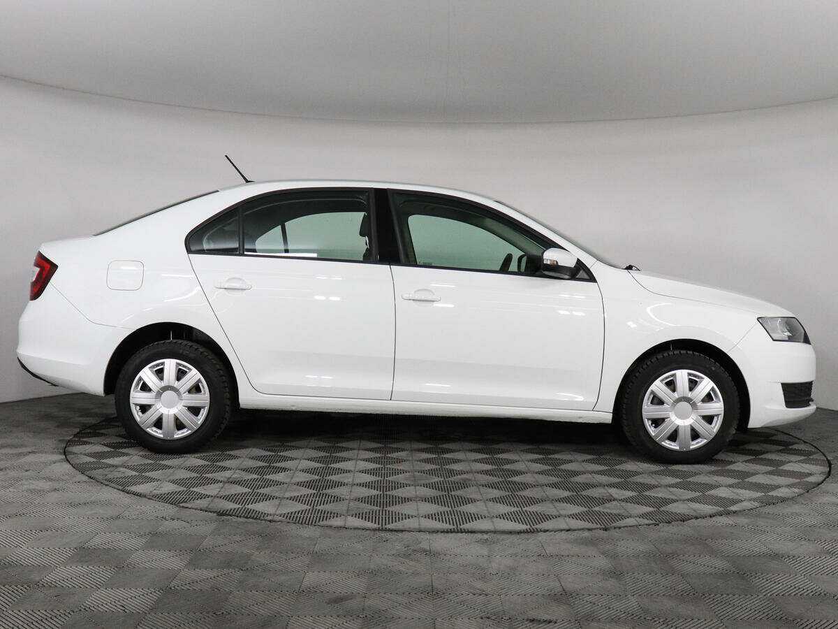Skoda Rapid с пробегом — 2019 год. Фото: #4