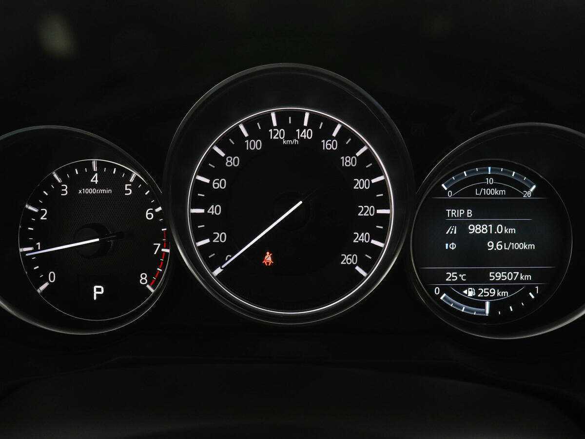 Mazda 6 с пробегом — 2017 год. Фото: #10