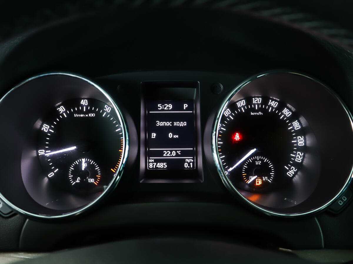 Skoda Yeti с пробегом — 2015 год. Фото: #13