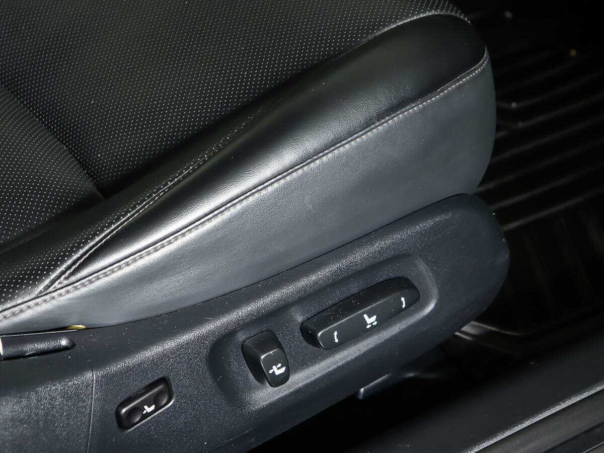 Lexus ES с пробегом — 2012 год. Фото: #15