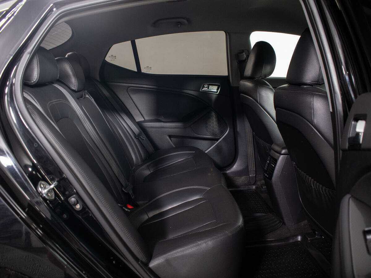 Kia Optima с пробегом — 2012 год. Фото: #7