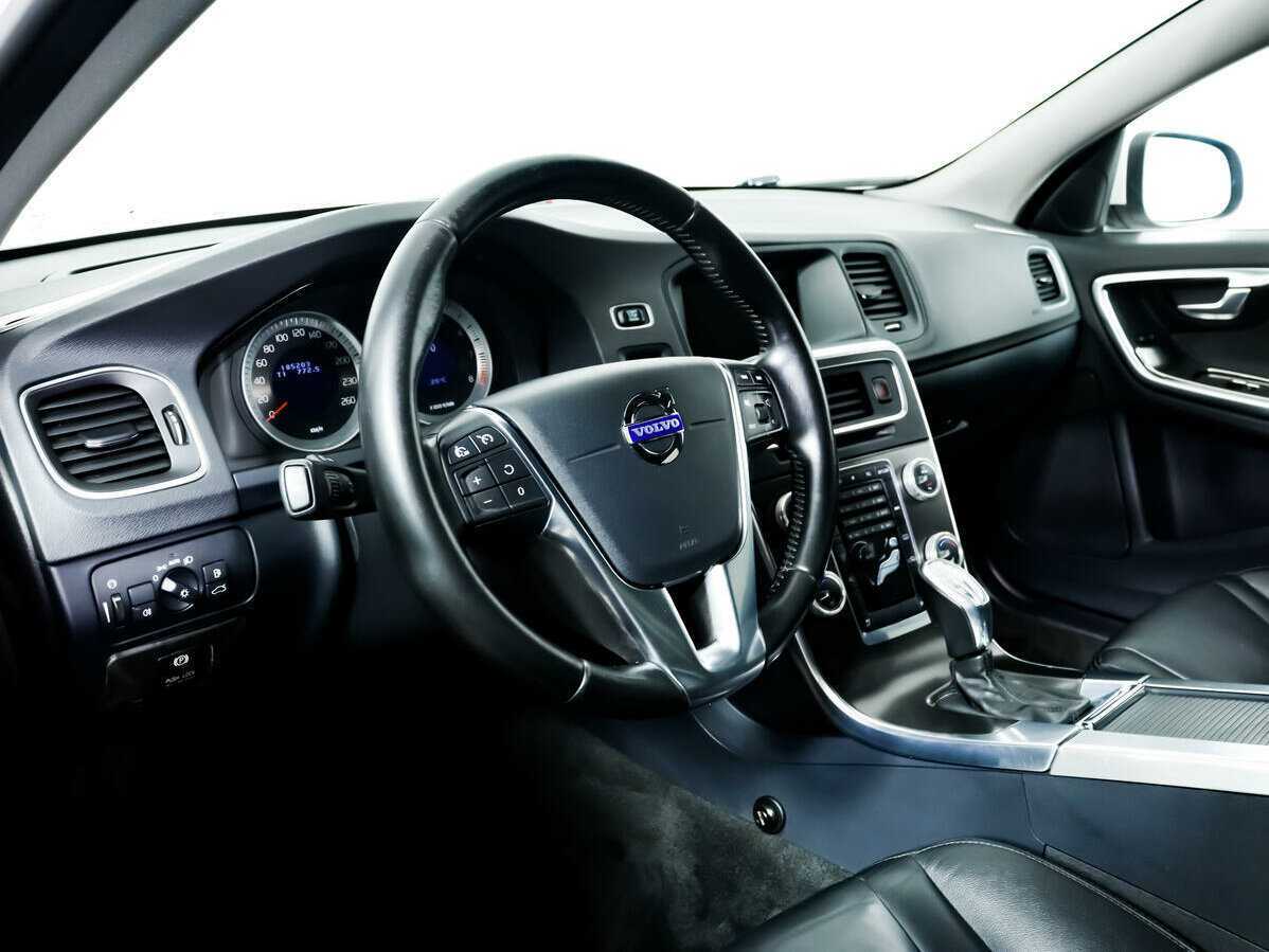 Volvo S60 с пробегом — 2012 год. Фото: #12