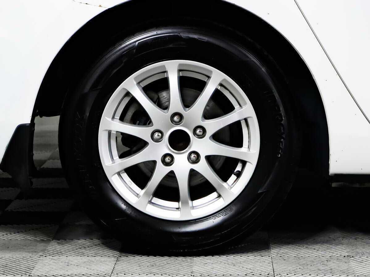 Mazda 3 с пробегом — 2012 год. Фото: #13