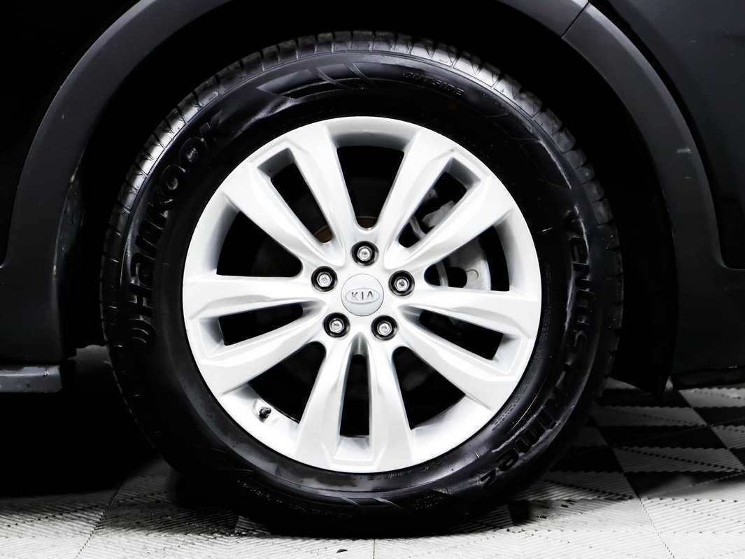 Kia Sorento с пробегом — 2015 год. Фото: #13