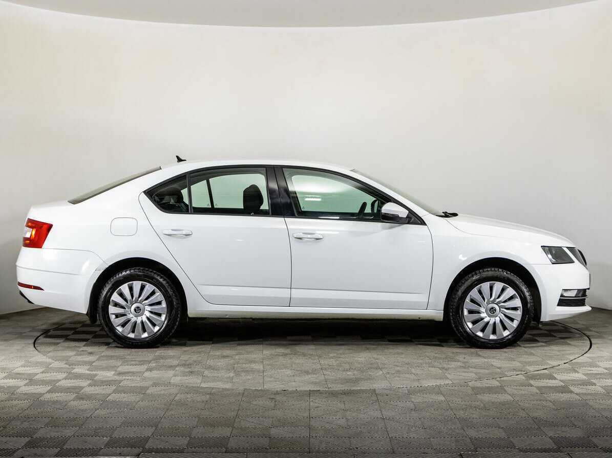 Skoda Octavia с пробегом — 2018 год. Фото: #3