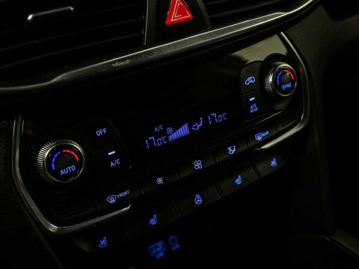 Hyundai Santa Fe с пробегом — 2019 год. Фото: #12