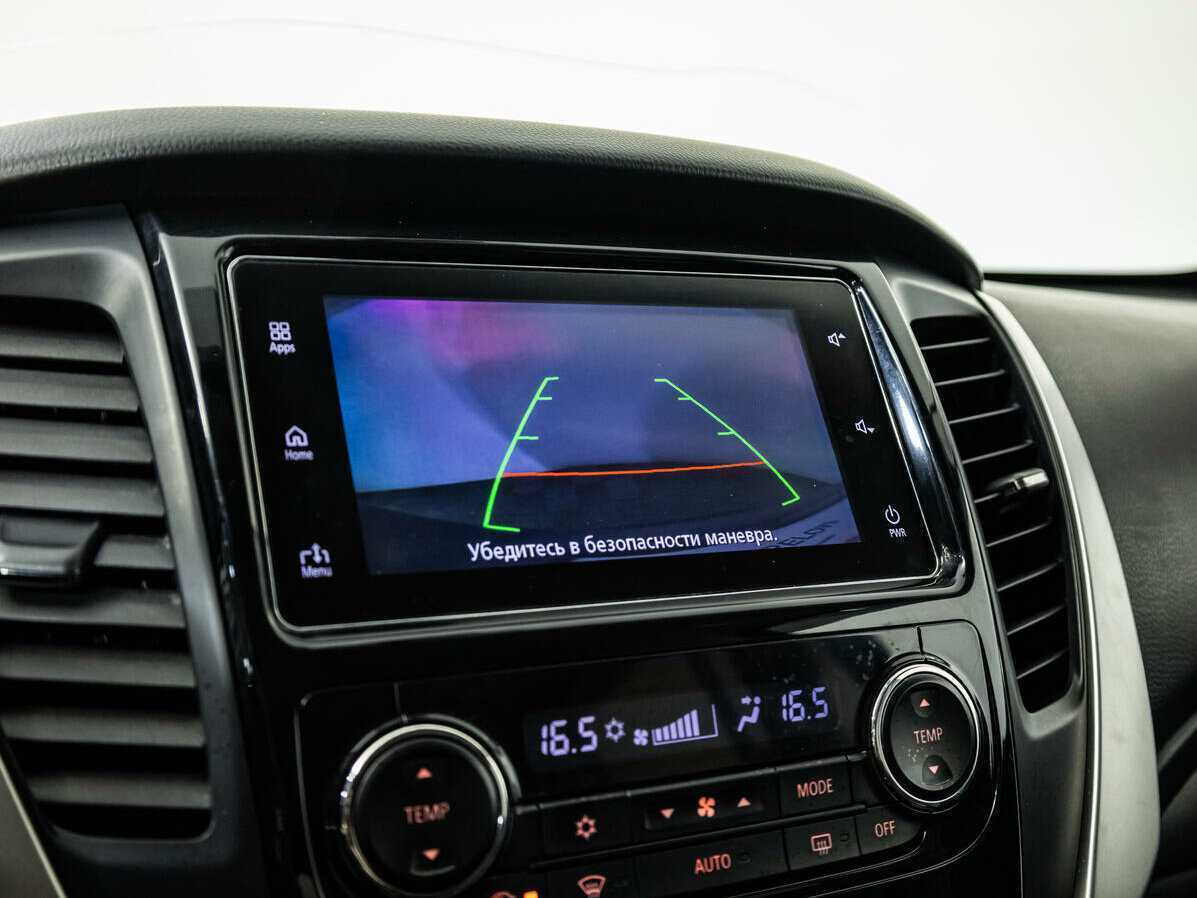 Mitsubishi Pajero Sport с пробегом — 2018 год. Фото: #13