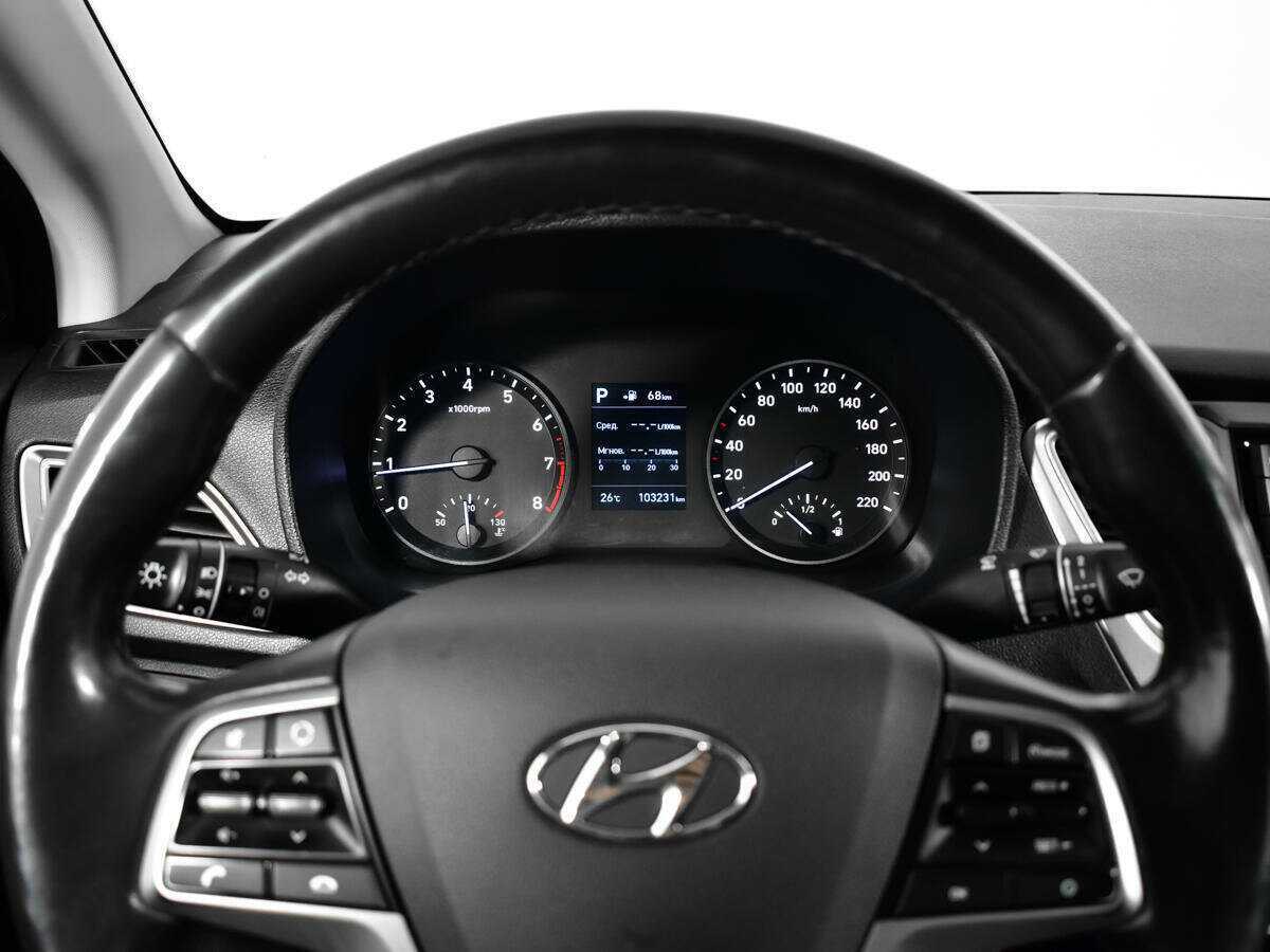 Hyundai Solaris с пробегом — 2019 год. Фото: #9