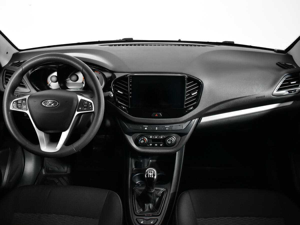 Lada (ВАЗ) Vesta с пробегом — 2020 год. Фото: #11