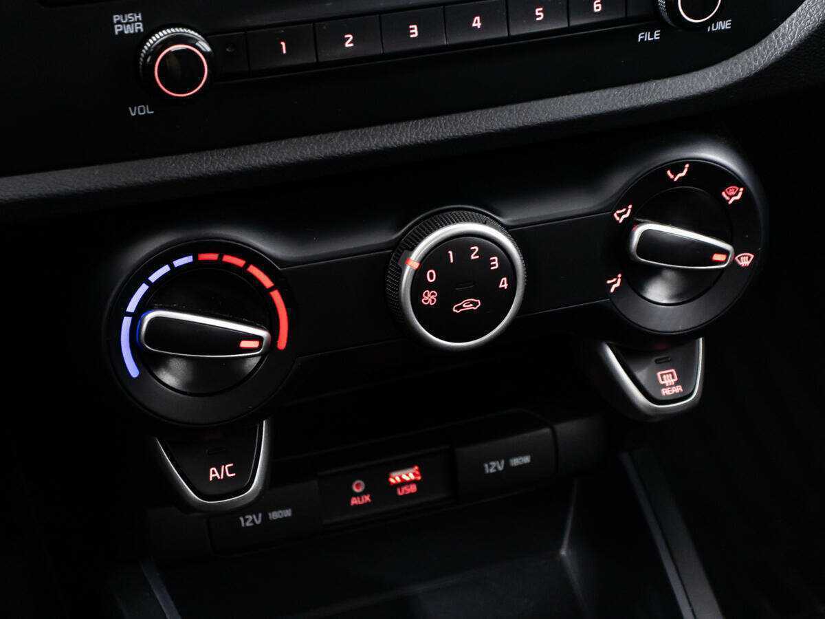 Kia Rio с пробегом — 2018 год. Фото: #15