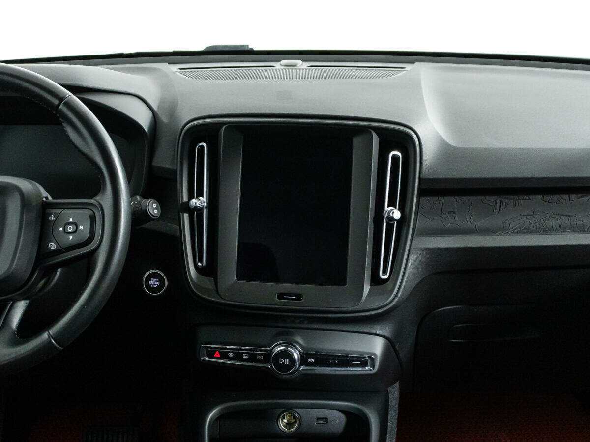 Volvo XC40 с пробегом — 2018 год. Фото: #13