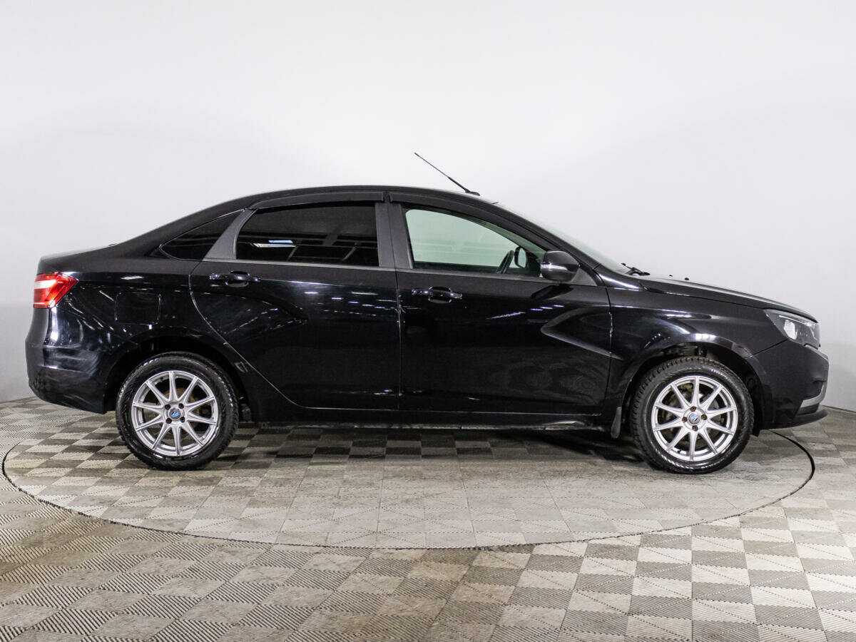 Lada (ВАЗ) Vesta с пробегом — 2020 год. Фото: #3