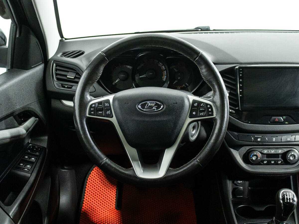 Lada (ВАЗ) Vesta с пробегом — 2020 год. Фото: #16