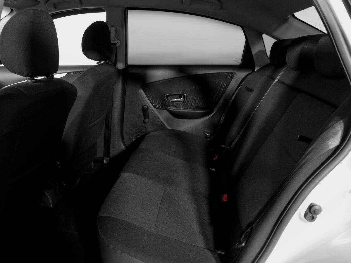 Nissan Almera с пробегом — 2017 год. Фото: #9