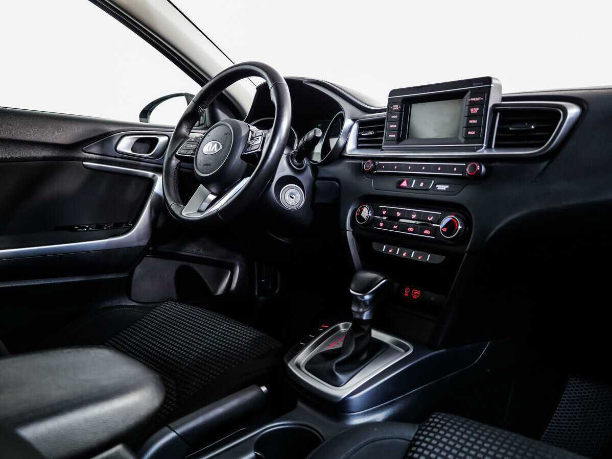Kia Ceed с пробегом — 2018 год. Фото: #7