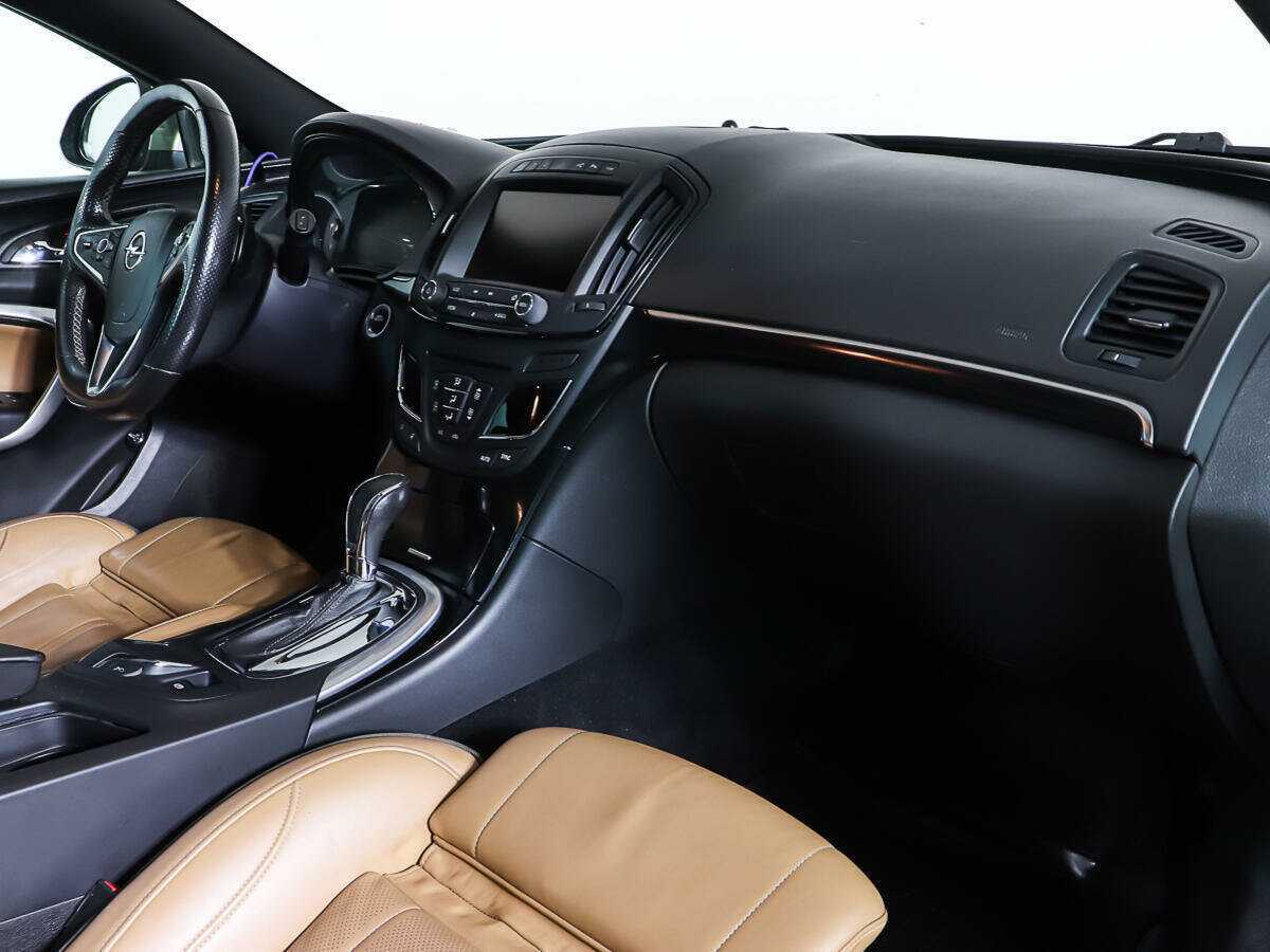 Opel Insignia с пробегом — 2014 год. Фото: #7