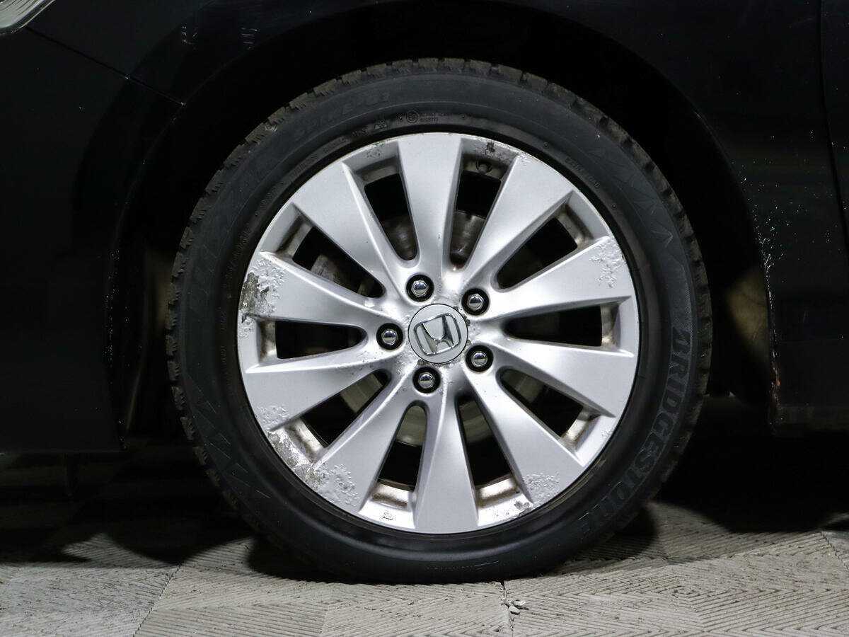 Honda Accord с пробегом — 2013 год. Фото: #12