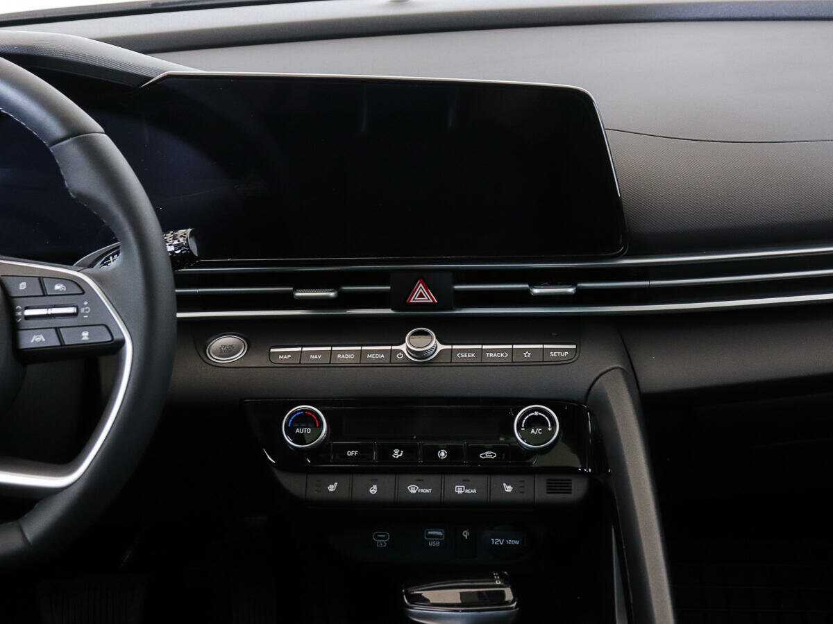 Hyundai Elantra с пробегом — 2024 год. Фото: #15