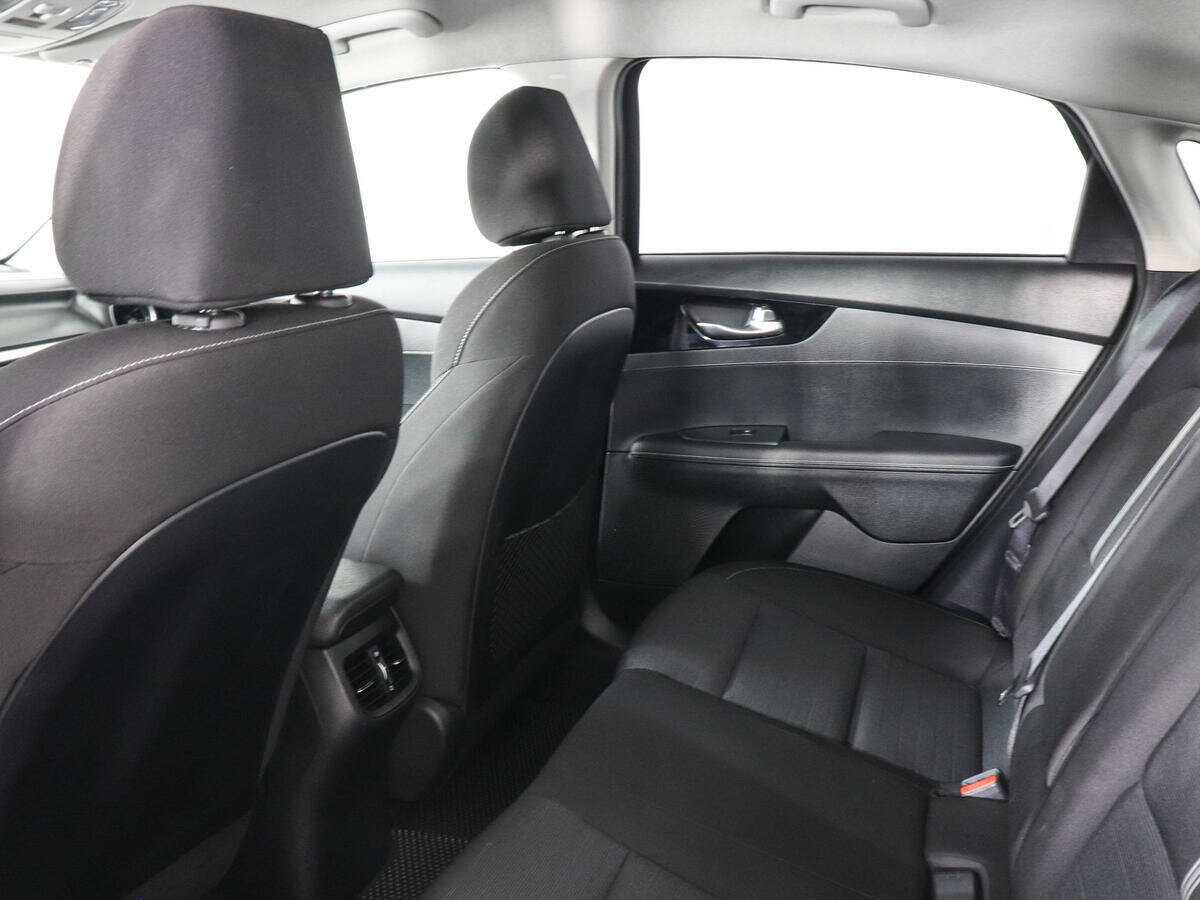 Kia Cerato с пробегом — 2018 год. Фото: #11