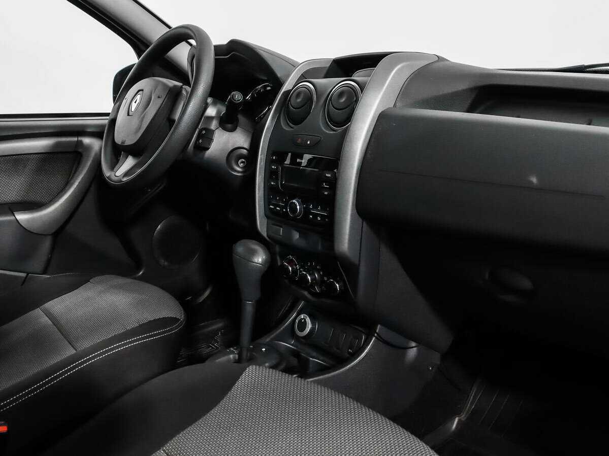 Renault Duster с пробегом — 2017 год. Фото: #10