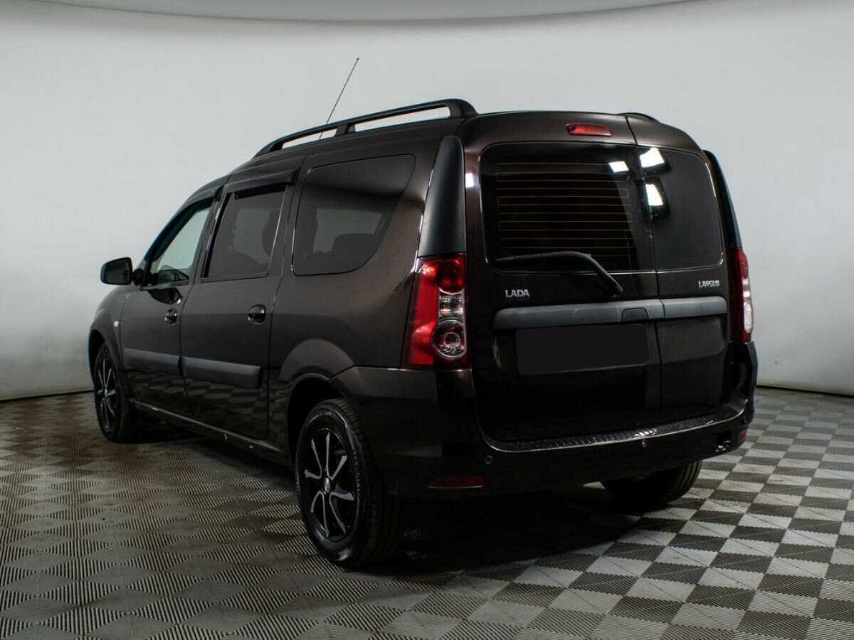 Lada (ВАЗ) Largus с пробегом — 2015 год. Фото: #5