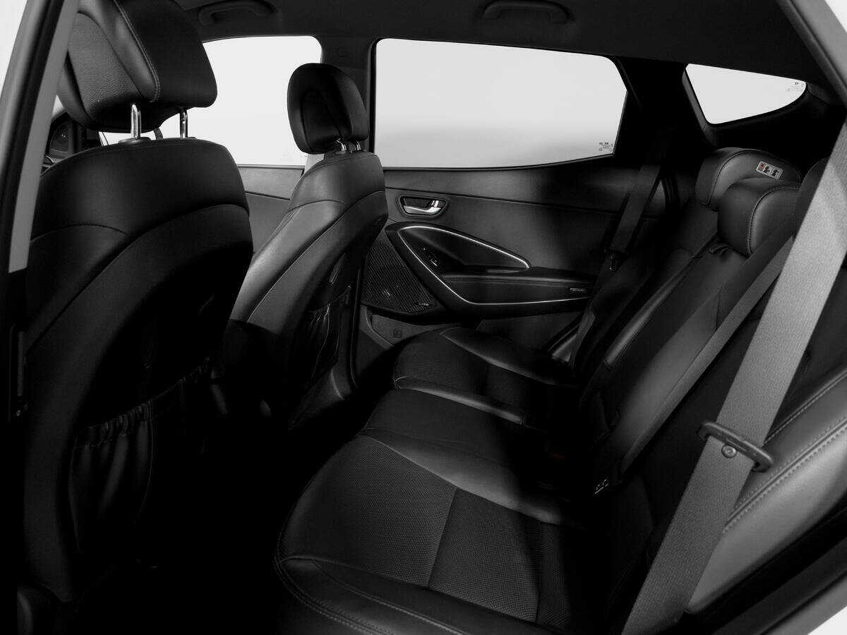 Hyundai Santa Fe с пробегом — 2018 год. Фото: #9