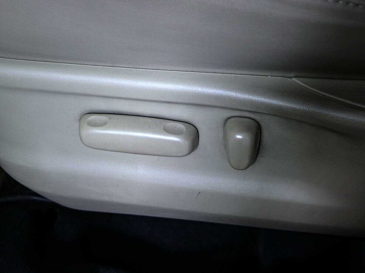 Toyota Venza с пробегом — 2014 год. Фото: #17