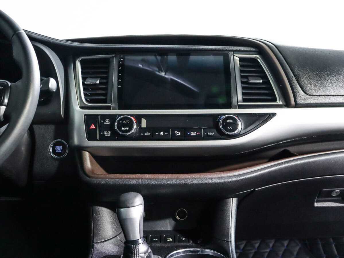 Toyota Highlander с пробегом — 2014 год. Фото: #10