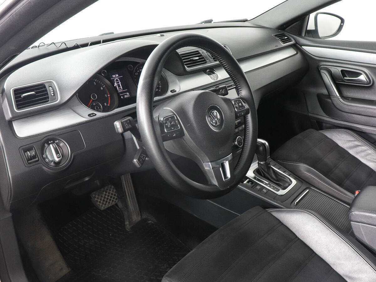 Volkswagen Passat CC с пробегом — 2013 год. Фото: #8