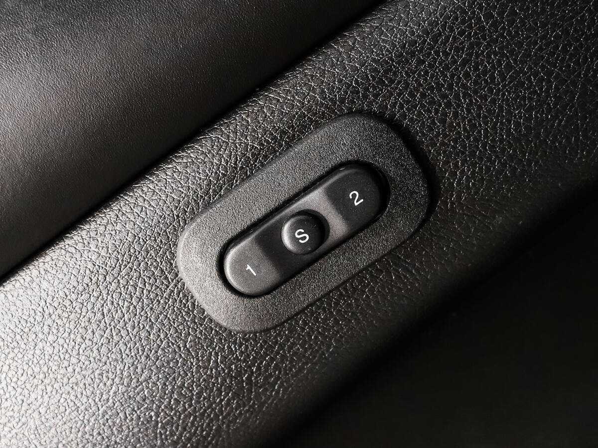 Jeep Grand Cherokee с пробегом — 2016 год. Фото: #9