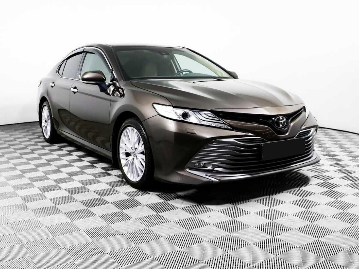 Toyota Camry с пробегом — 2020 год. Фото: #2
