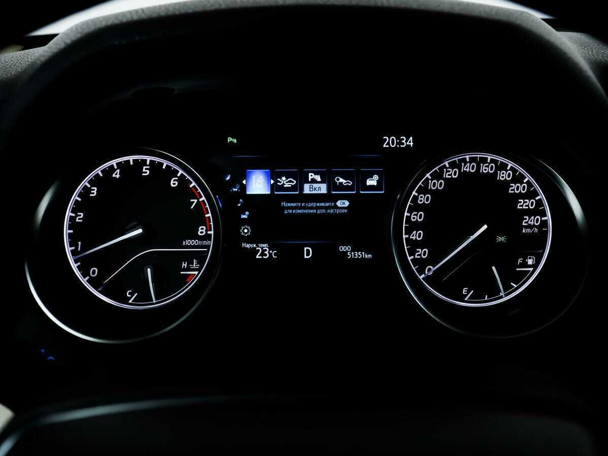 Toyota Camry с пробегом — 2020 год. Фото: #9
