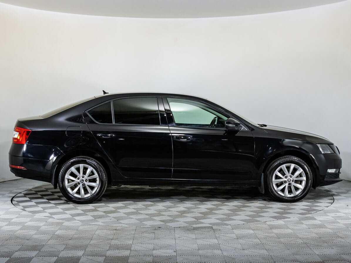 Skoda Octavia с пробегом — 2018 год. Фото: #3