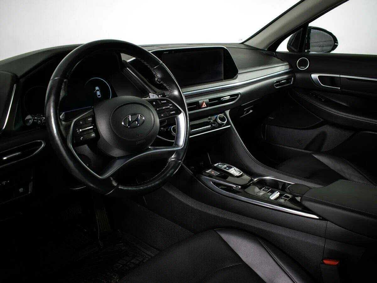 Hyundai Sonata с пробегом — 2020 год. Фото: #12