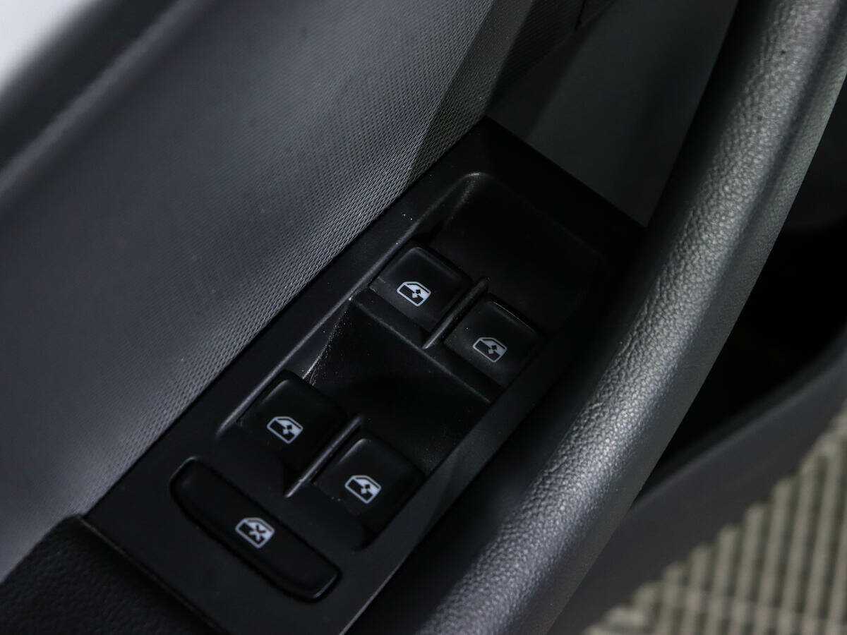 Skoda Rapid с пробегом — 2019 год. Фото: #12