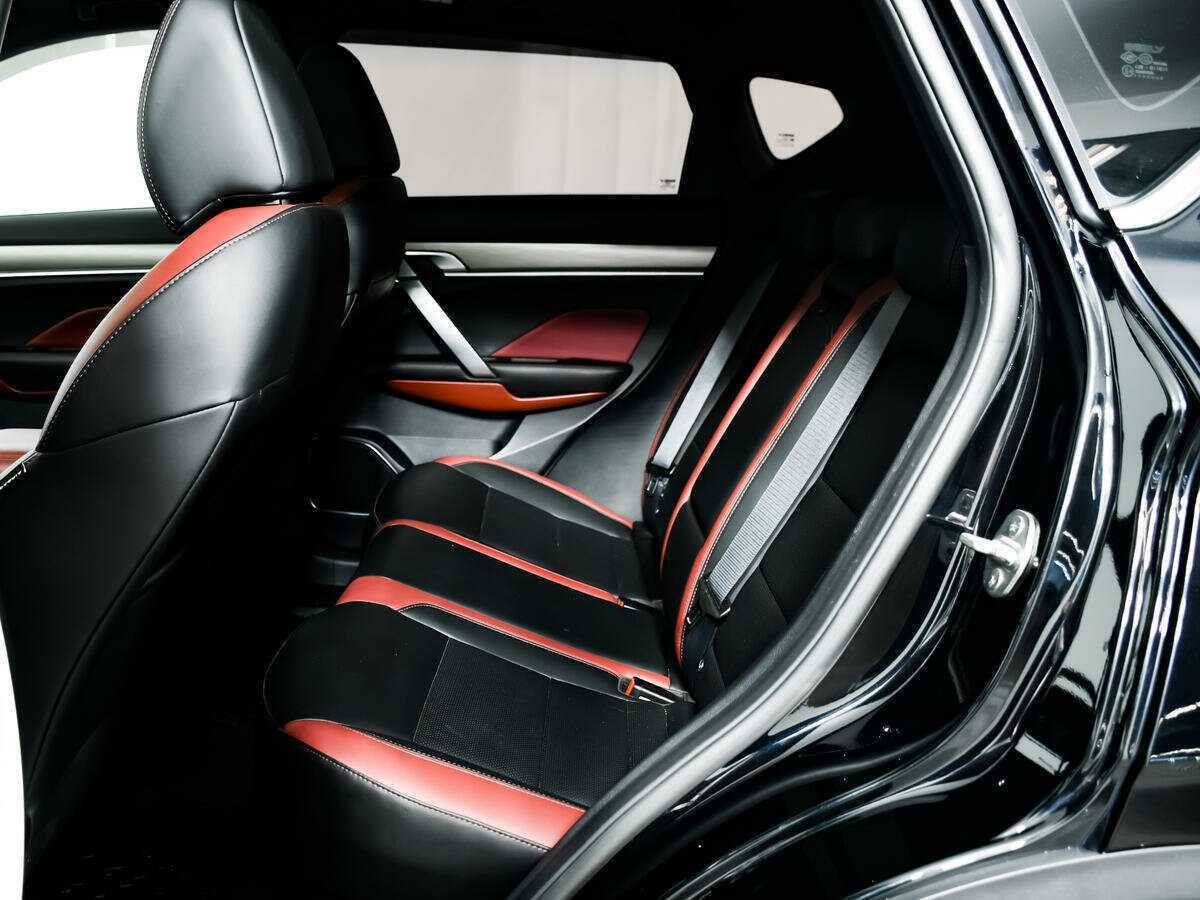 Geely Coolray с пробегом — 2022 год. Фото: #11