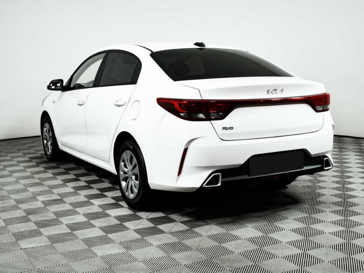 Kia Rio с пробегом — 2021 год. Фото: #6