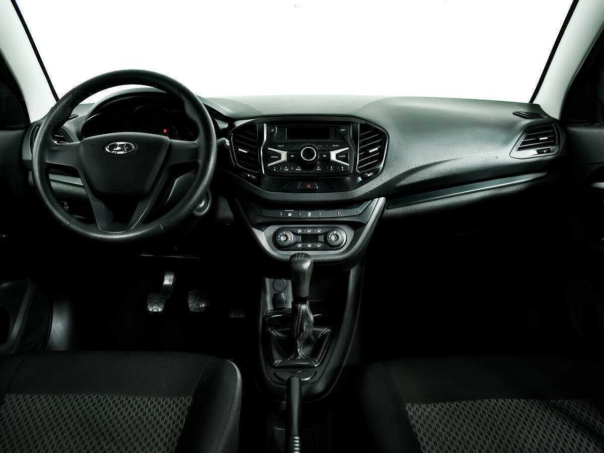 Lada (ВАЗ) Vesta с пробегом — 2021 год. Фото: #10