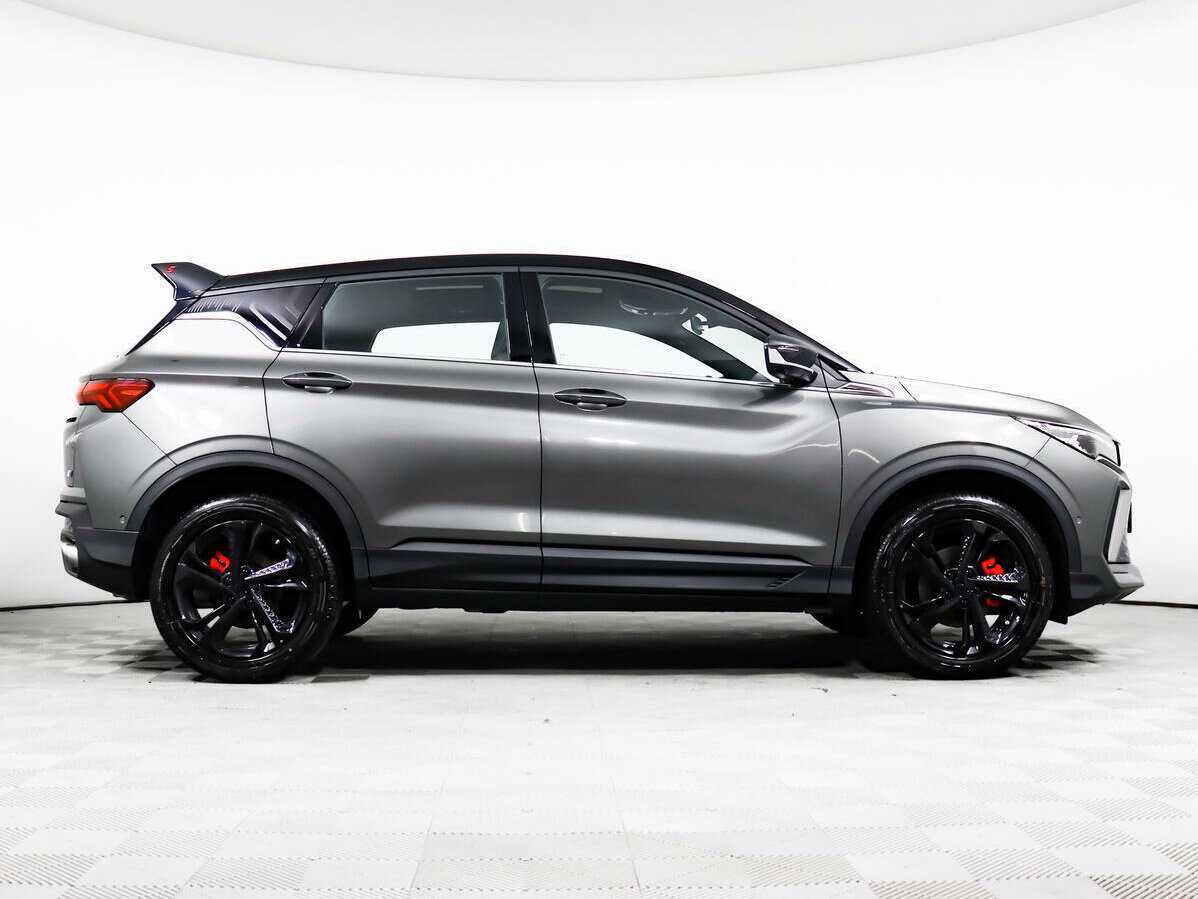 Geely Coolray с пробегом — 2023 год. Фото: #3