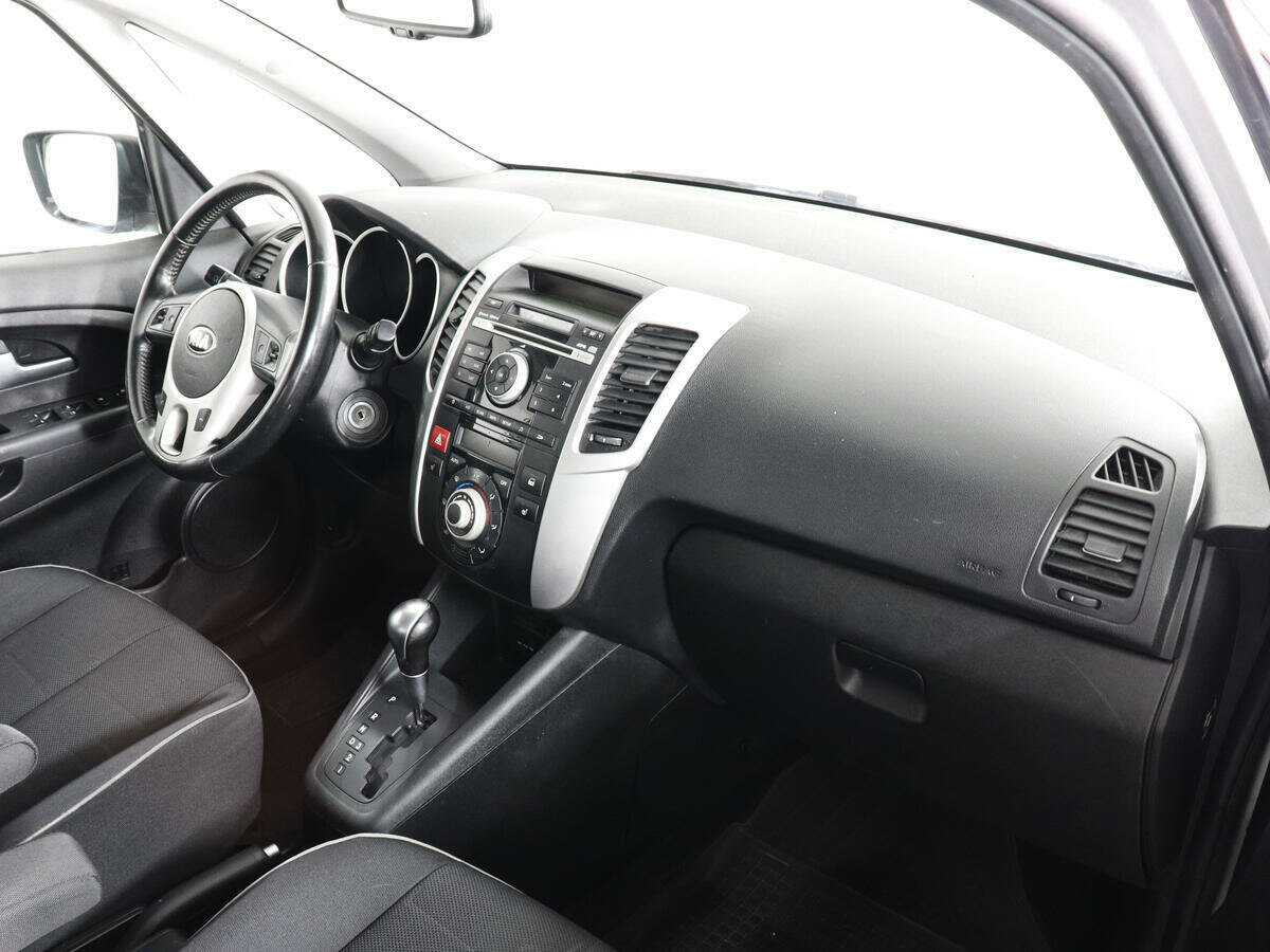 Kia Venga с пробегом — 2013 год. Фото: #9