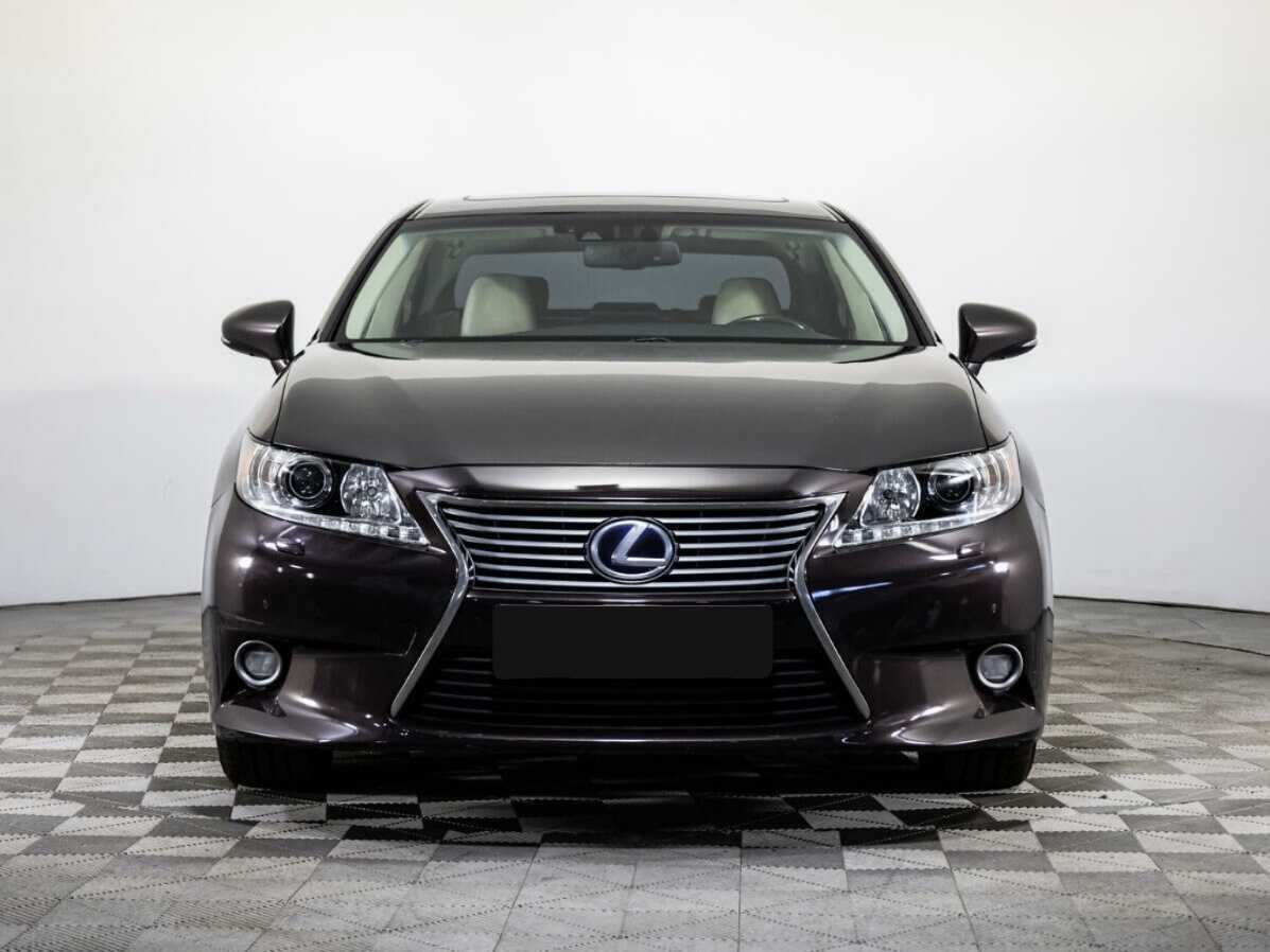Lexus ES с пробегом — 2014 год. Фото: #1