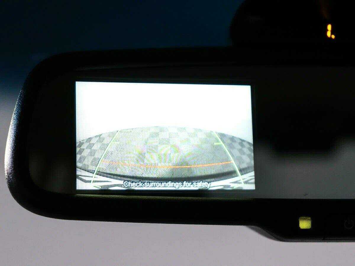 Mitsubishi Pajero с пробегом — 2013 год. Фото: #12