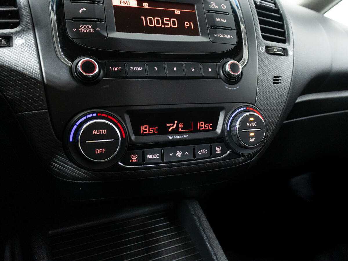 Kia Cerato с пробегом — 2017 год. Фото: #14