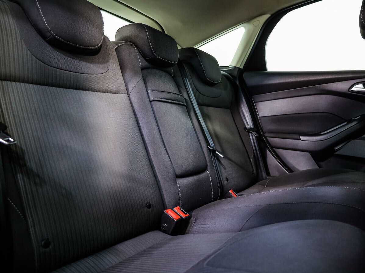 Ford Focus с пробегом — 2013 год. Фото: #11