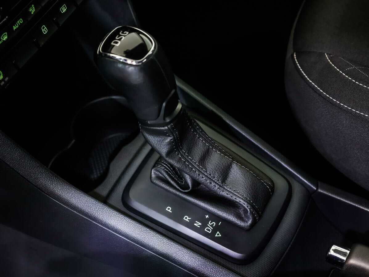 Skoda Rapid с пробегом — 2017 год. Фото: #14