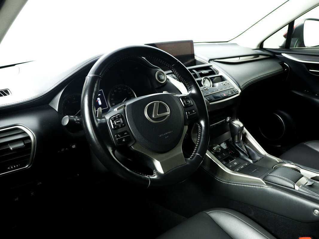 Lexus NX с пробегом — 2018 год. Фото: #12