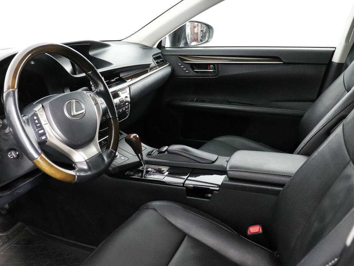 Lexus ES с пробегом — 2014 год. Фото: #10