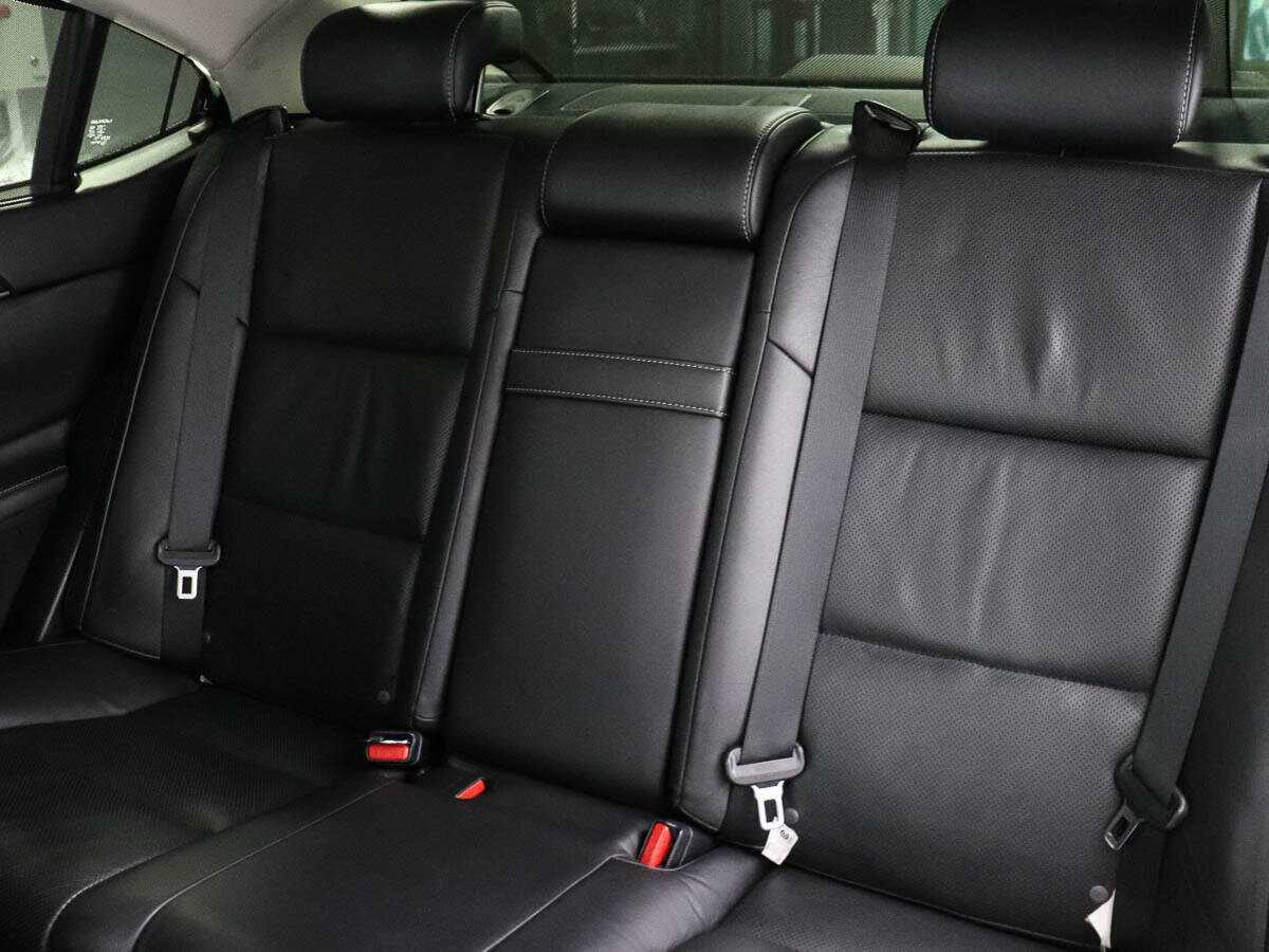 Lexus ES с пробегом — 2014 год. Фото: #13