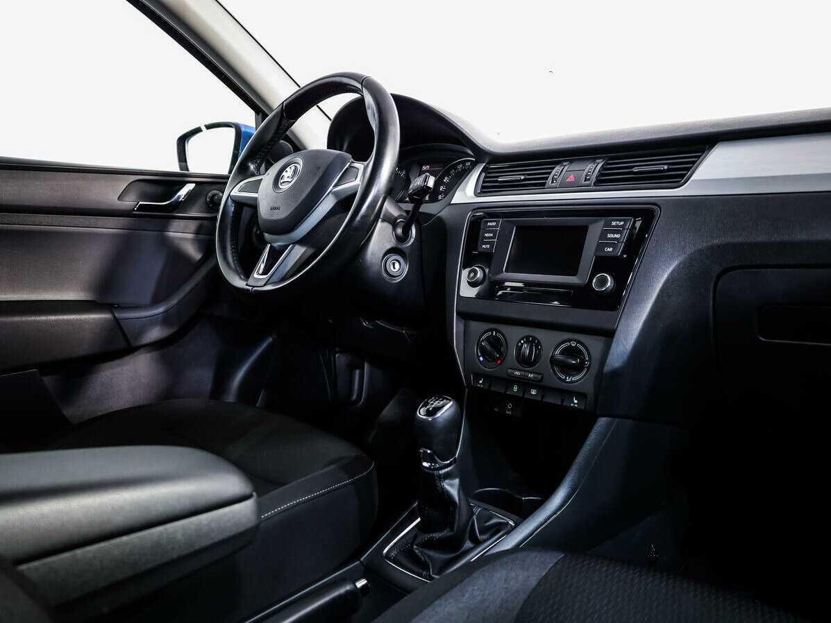 Skoda Rapid с пробегом — 2016 год. Фото: #7