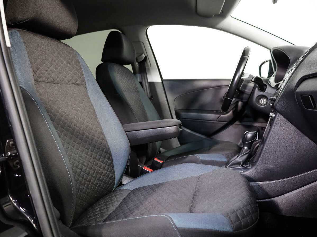 Volkswagen Polo с пробегом — 2020 год. Фото: #11